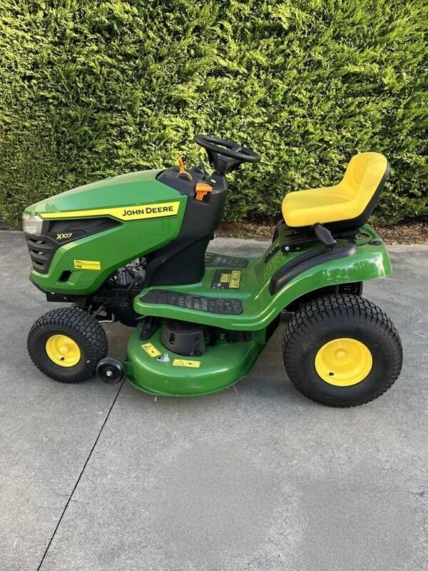 Tracteur tondeuse John Deere X107 neuf – Image 6