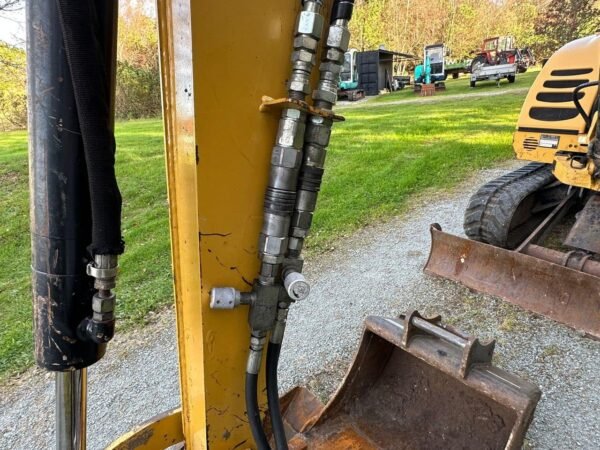 Cat 302.5C + 4 GODETS ET INCLINABLE – Image 9