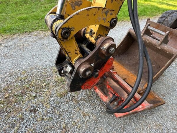 Cat 302.5C + 4 GODETS ET INCLINABLE – Image 15