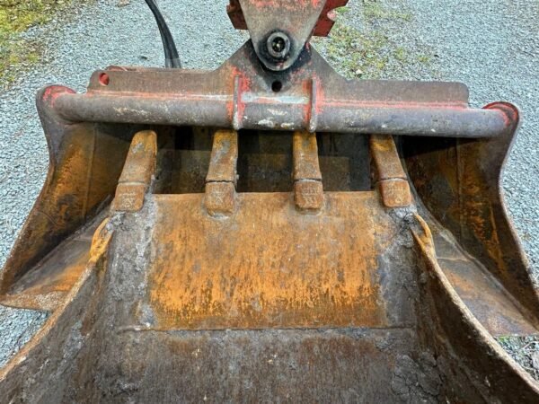 Cat 302.5C + 4 GODETS ET INCLINABLE – Image 29