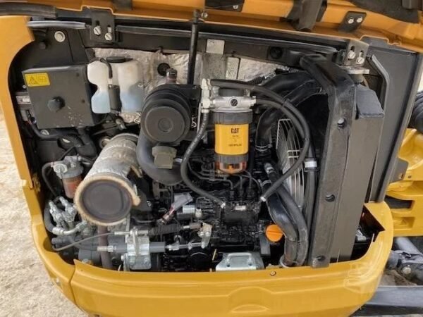 CATERPILLAR 302.7D + Marteau piqueur + Remorque + 4 Godets – Image 2