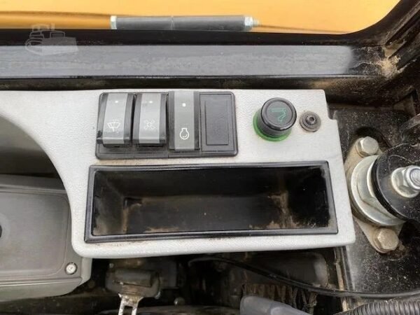 CATERPILLAR 302.7D + Marteau piqueur + Remorque + 4 Godets – Image 19