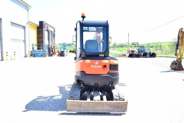 2015 Kubota U 27-4 + 3 Godets et Attache rapide – Image 3