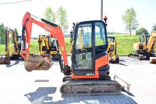 2015 Kubota U 27-4 + 3 Godets et Attache rapide – Image 16