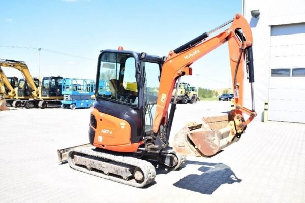 2015 Kubota U 27-4 + 3 Godets et Attache rapide – Image 22
