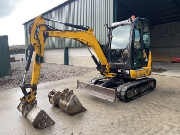 Jcb 8026 Cts , 2,6T 2014 – Image 3
