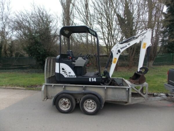 Bobcat E14, 1.5T 2013 et remorque 2,6T – Image 4