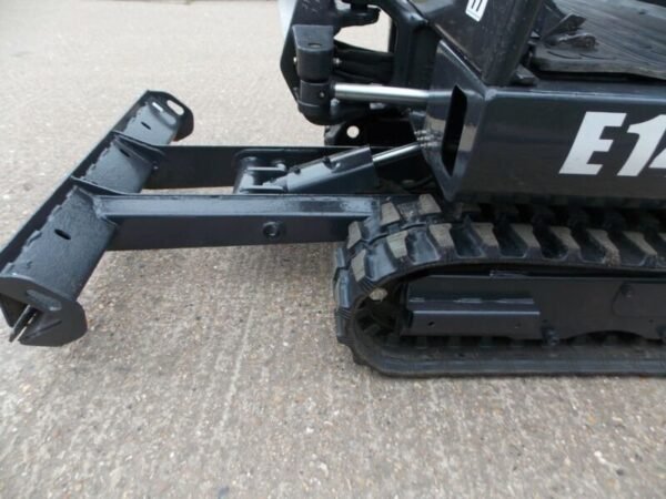 Bobcat E14, 1.5T 2013 et remorque 2,6T – Image 12